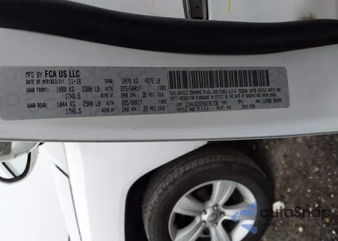 2017 Jeep Compass Latitude 4X4 z USA, uszkodzony, nr VIN 1C4NJDEB2HD191736